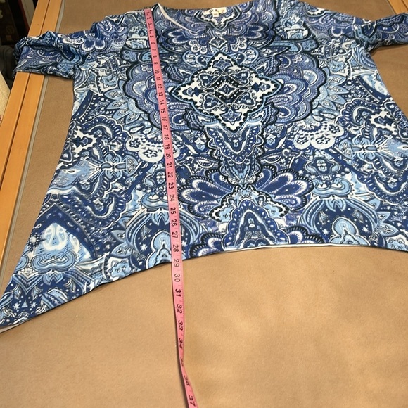 Soleillee Blue Print w/Sequins Vneck Hi Lo Tunic Sz 1X - Picture 9 of 12